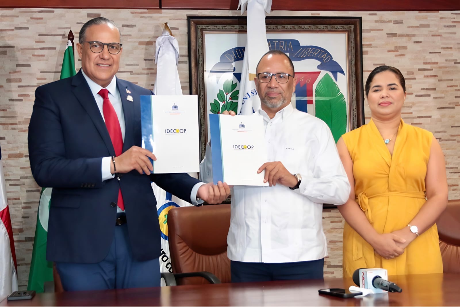 IDECOOP y ODAC firman acuerdo
